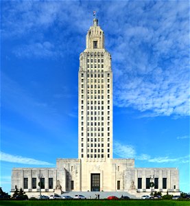 Louisiana State Capitol photo