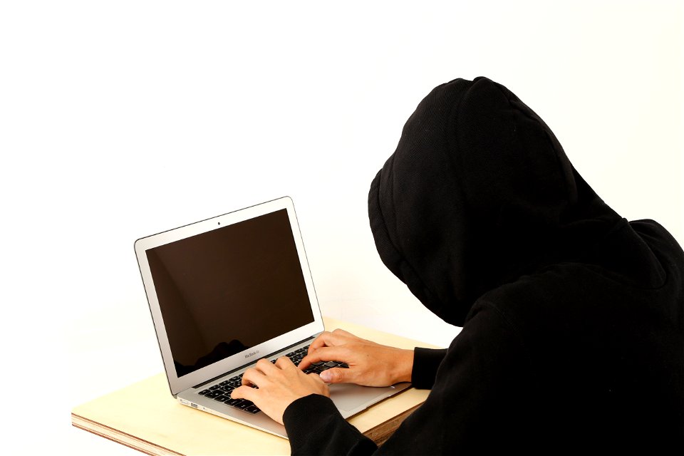 Cybercrime Cracking