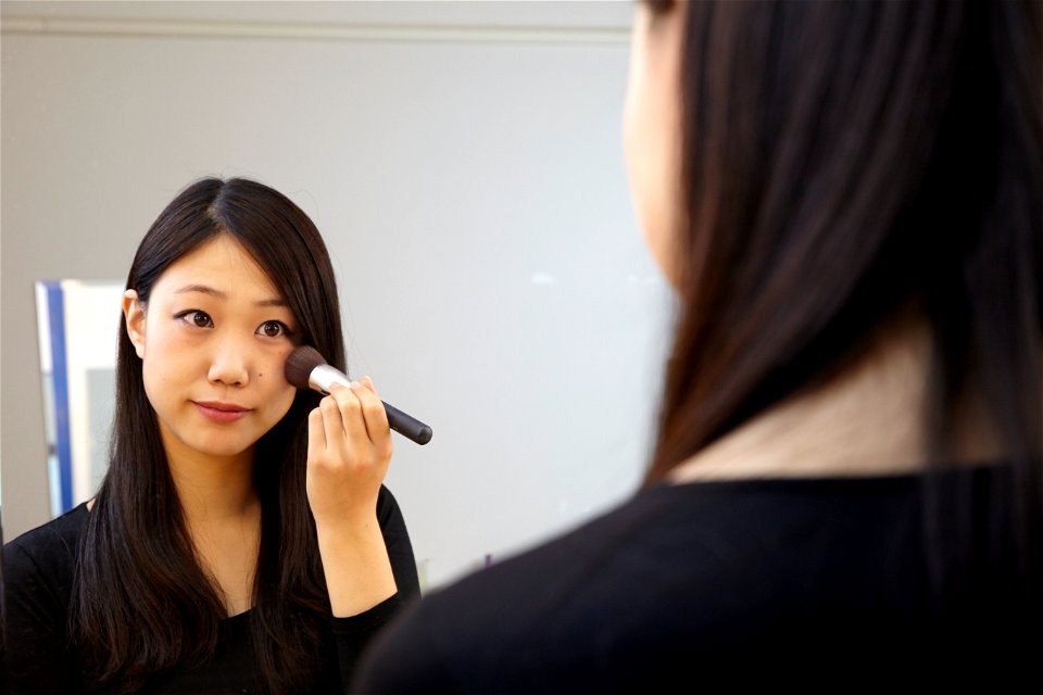 Woman Girl Make Up