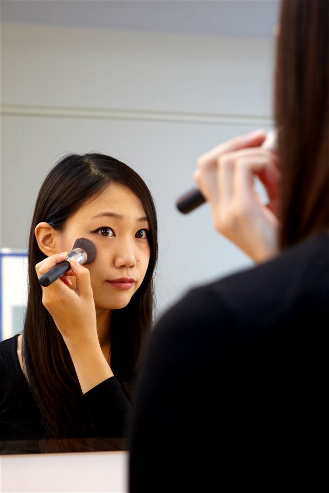 Woman Girl Make Up