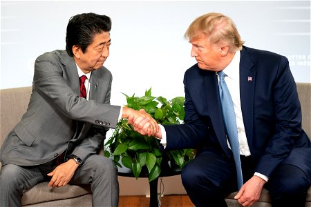 Shinzo Abe Donald Trump photo