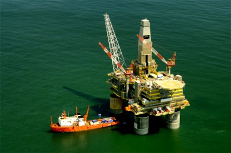 Oil Platform photo