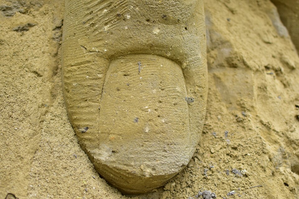Hand sand art