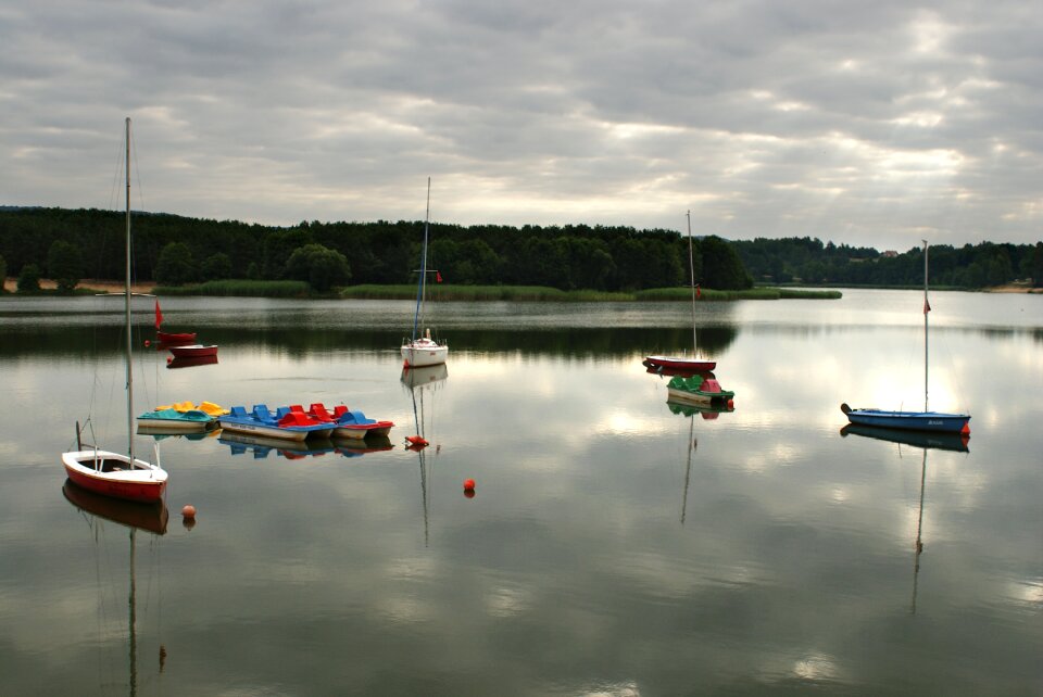 Water sailboats port