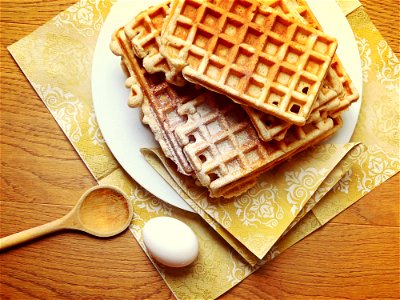 Waffle Dessert Egg
