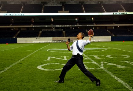 American Football Barack Obama photo