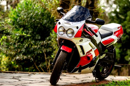 Yamaha Fzr Motorcycle photo