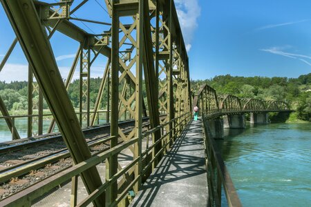 Bridge metal bridge away