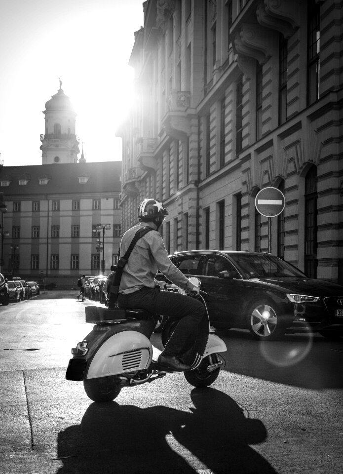 Sun street black and white