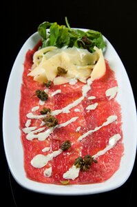 Carpaccio dish italian dish
