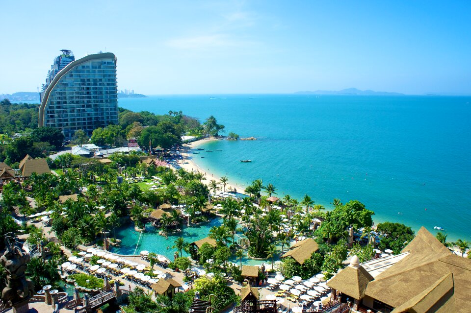 Pattaya centara grand mirage hotel blue hotel