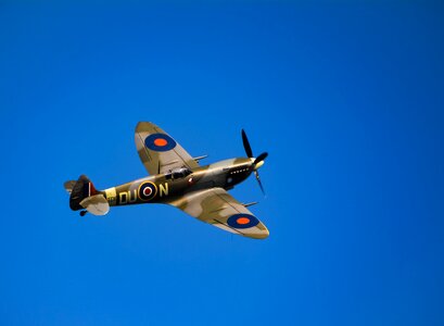 Old flight airshow photo