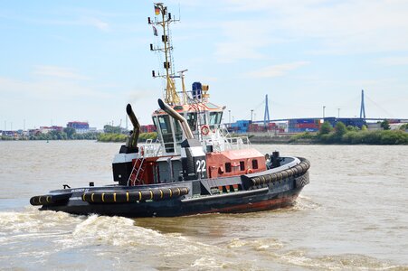 Port tug ship photo