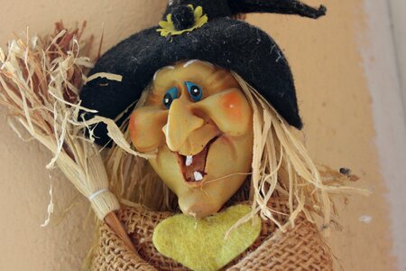 Figure masquerade doll