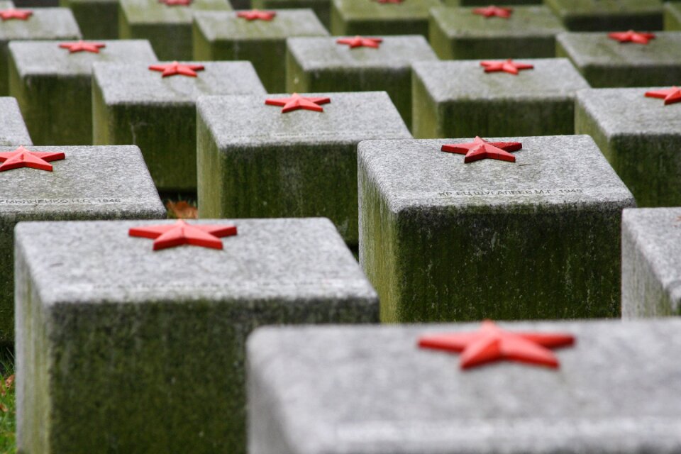 Star cemetery history