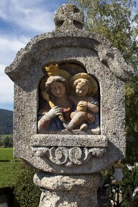 Figure jesus christ child