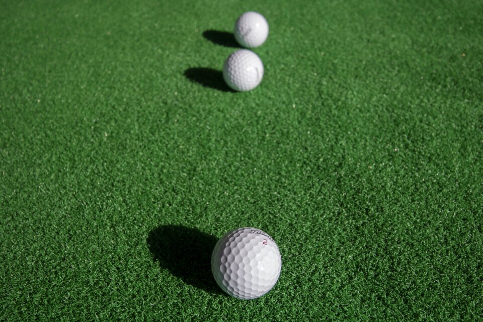Green golfers field