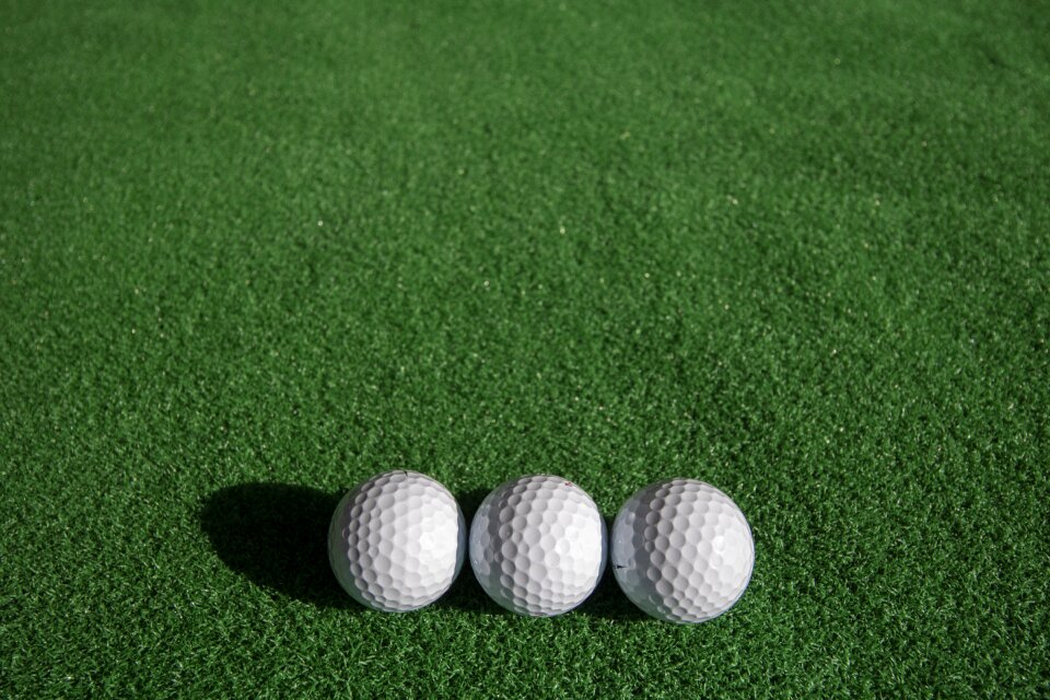 Green golfers field