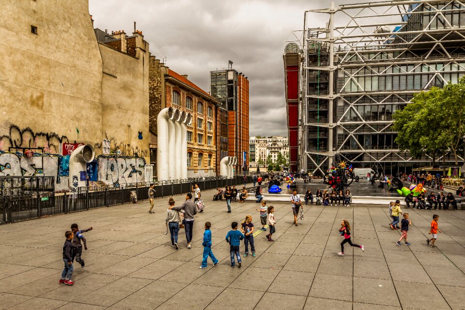 Museum travel street scene