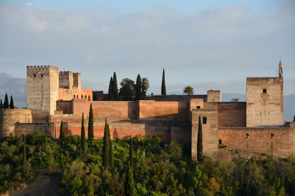 No person grenade alhambra