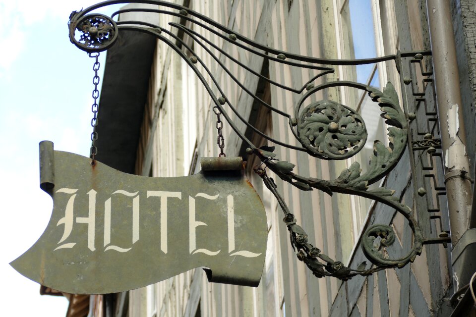 Advertising hotel old