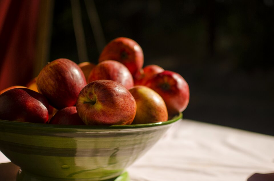 Bowl of apples fruit bowl of fruit