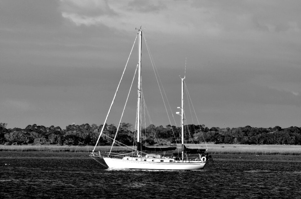 Sea water sail
