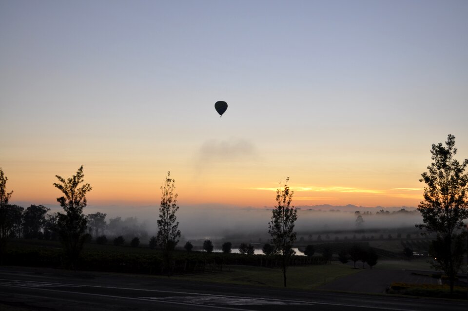 Hunter valley sunrise baloon