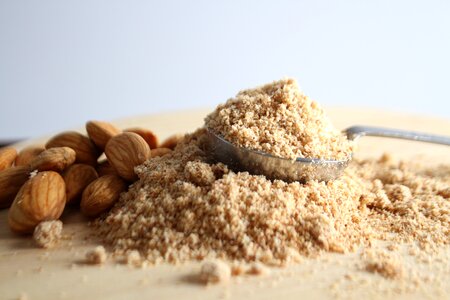 Almonds food healthy