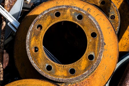 Rusty machine wheel photo