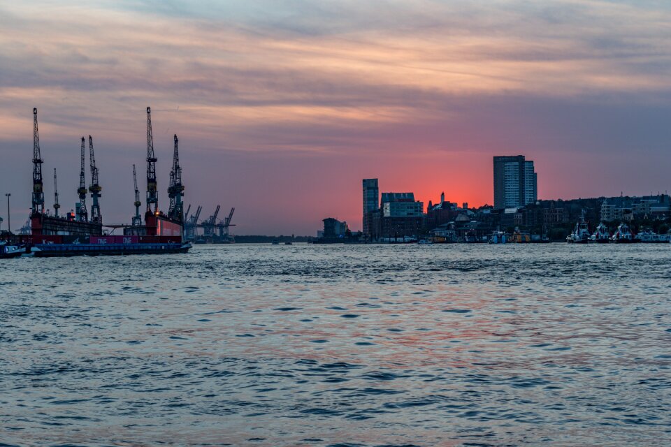 Ship shipping hanseatic city