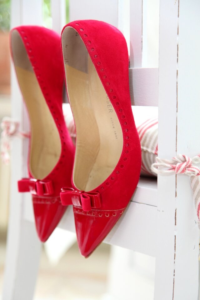 Red pumps shopping red boots