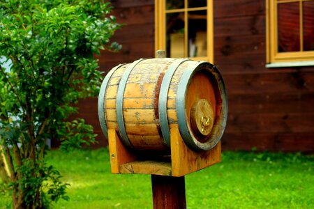 Correspondence wooden box barrel