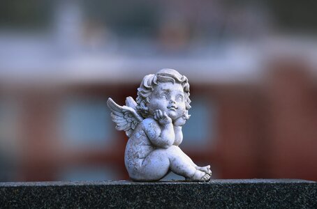 Statue sadness memory