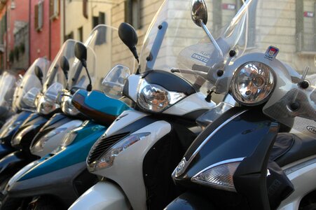 Vespa moped cult photo