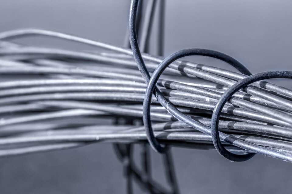 Steel wire twisted wound
