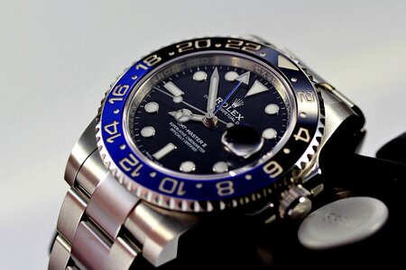 Blnr clock watch