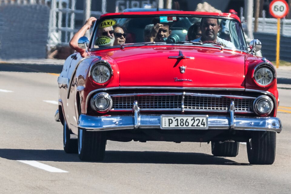 Almendron fairlane classic