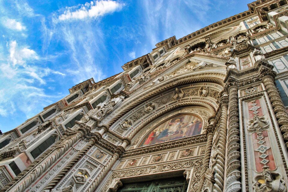 Tuscany italy monument