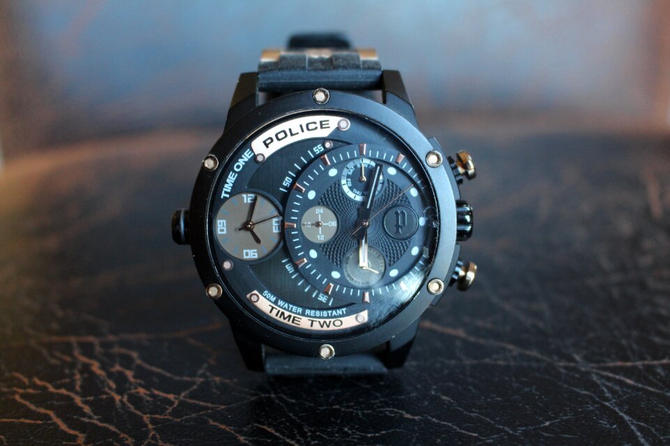 Minutes seconds timepiece