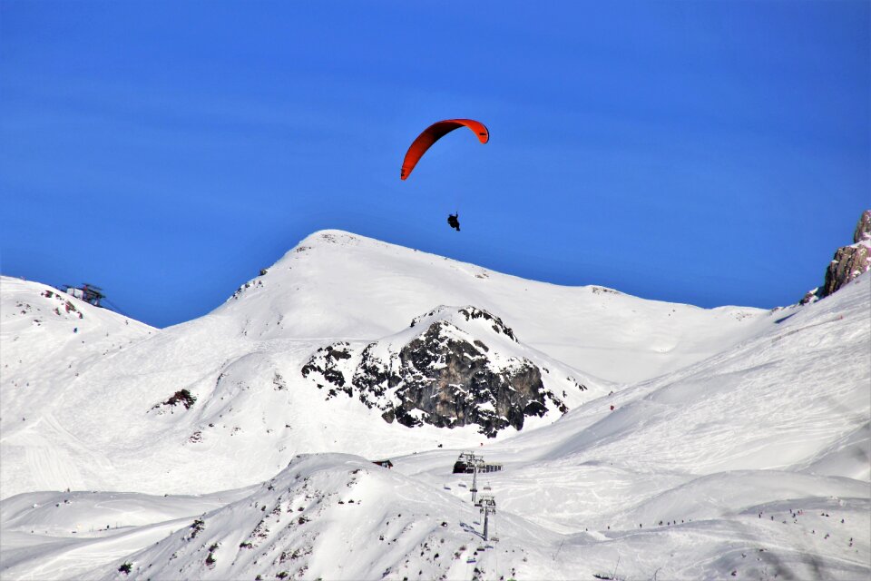 Mountains paraglider biel