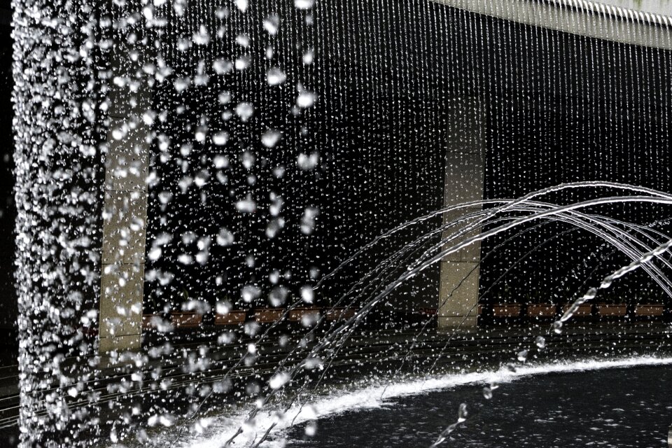 Dark technology water fountain