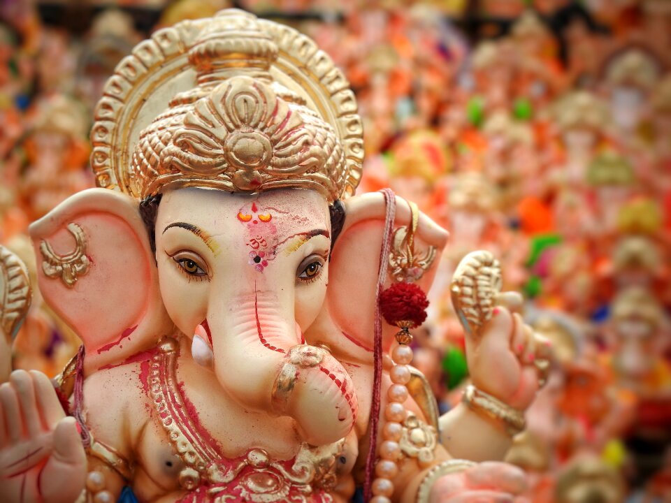 Idols religion devotion
