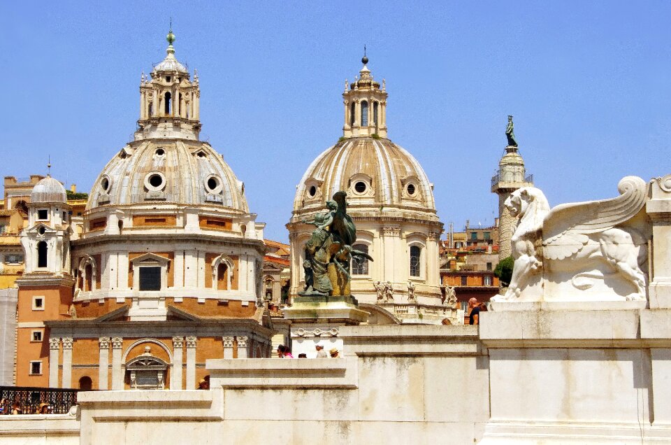 Roofing sculptures architecture photo