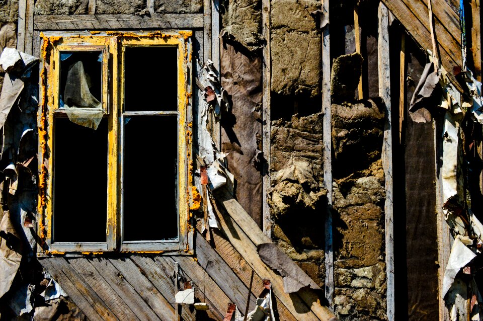 The demolition of the house renovation old