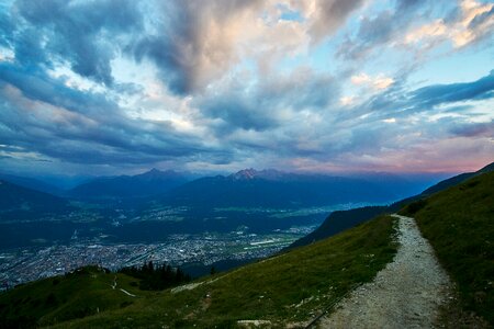 Tyrol abendstimmung trail