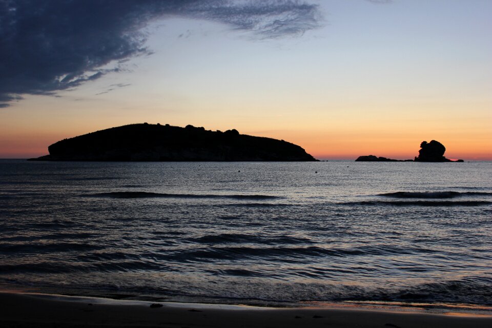Sea dawn island photo