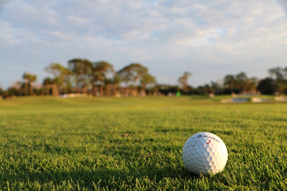 Golf leisure fairway