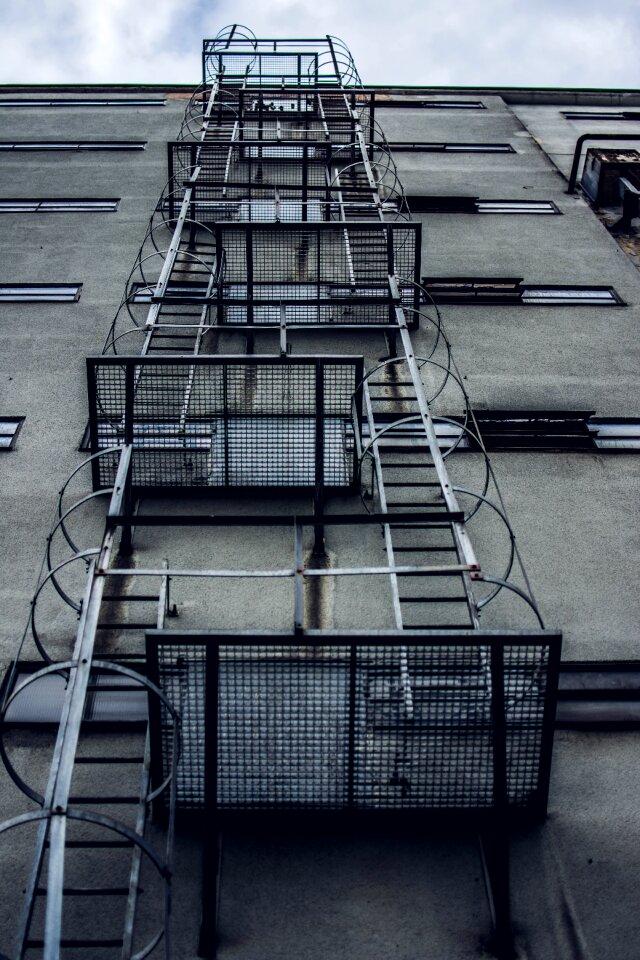 Skyscraper gradually staircase