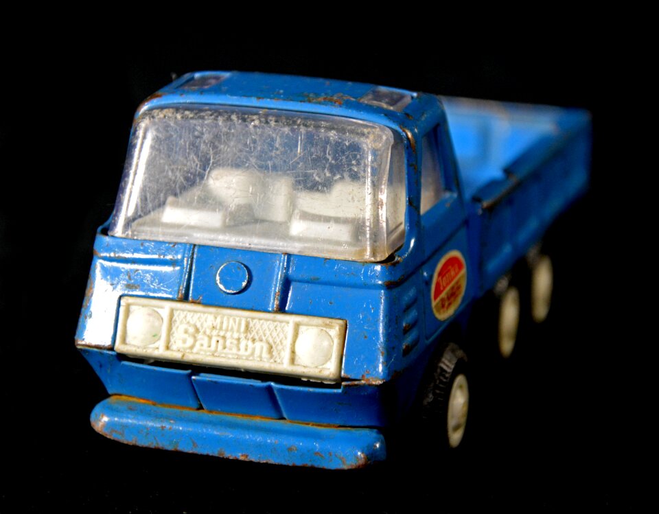 Mini sanson tin toys 1970